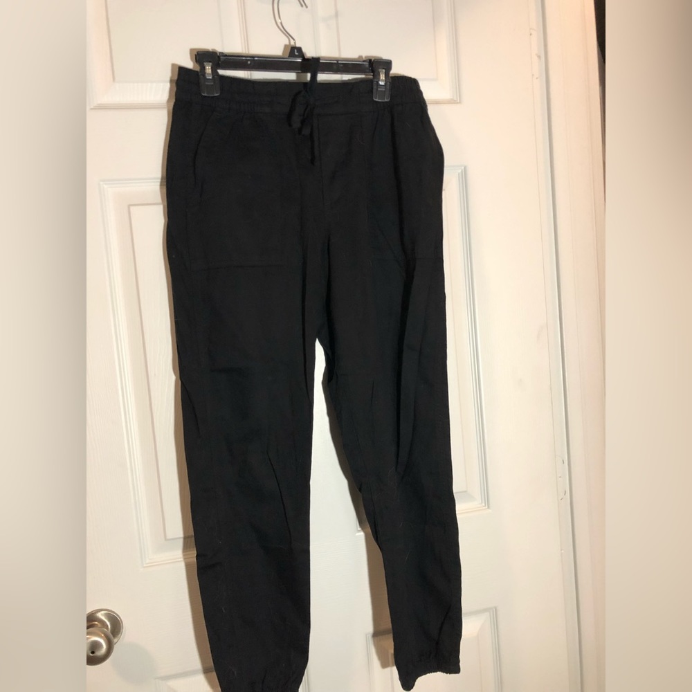 Black pant with front tie